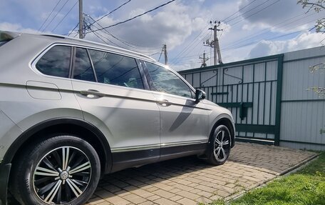 Volkswagen Tiguan II, 2017 год, 2 800 000 рублей, 30 фотография
