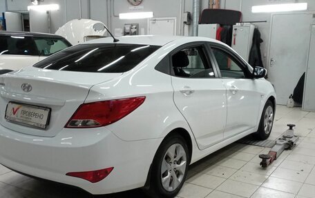 Hyundai Solaris II рестайлинг, 2016 год, 917 000 рублей, 3 фотография