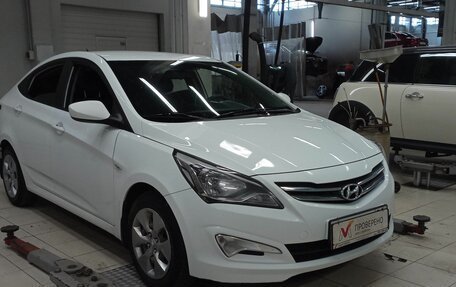 Hyundai Solaris II рестайлинг, 2016 год, 917 000 рублей, 2 фотография