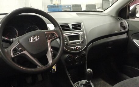 Hyundai Solaris II рестайлинг, 2016 год, 917 000 рублей, 5 фотография