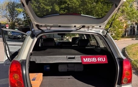 Toyota Avensis III рестайлинг, 2003 год, 750 000 рублей, 11 фотография