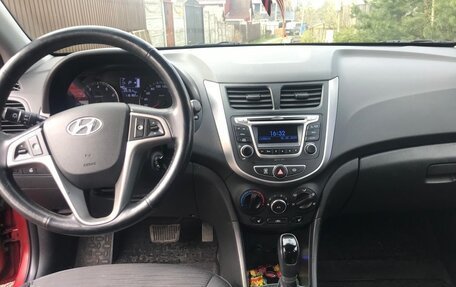 Hyundai Solaris II рестайлинг, 2016 год, 1 300 000 рублей, 4 фотография