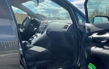Toyota Auris II, 2010 год, 2 100 000 рублей, 6 фотография