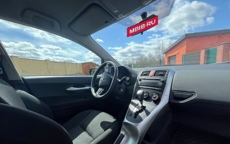 Toyota Auris II, 2010 год, 2 100 000 рублей, 9 фотография