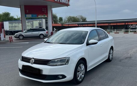 Volkswagen Jetta VI, 2012 год, 1 060 000 рублей, 2 фотография