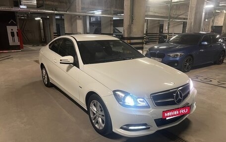 Mercedes-Benz C-Класс, 2012 год, 1 750 000 рублей, 4 фотография