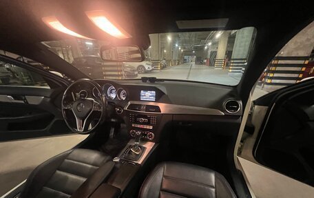Mercedes-Benz C-Класс, 2012 год, 1 750 000 рублей, 10 фотография