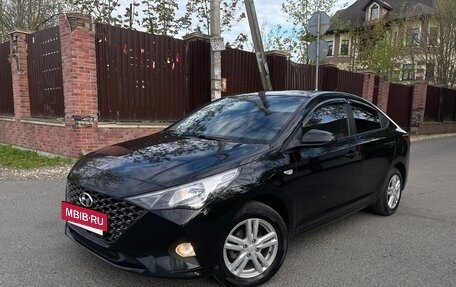 Hyundai Solaris II рестайлинг, 2021 год, 1 580 000 рублей, 3 фотография