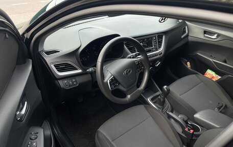 Hyundai Solaris II рестайлинг, 2021 год, 1 580 000 рублей, 10 фотография