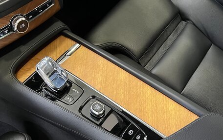 Volvo XC90 II рестайлинг, 2023 год, 8 100 000 рублей, 9 фотография