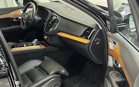 Volvo XC90 II рестайлинг, 2023 год, 8 100 000 рублей, 23 фотография
