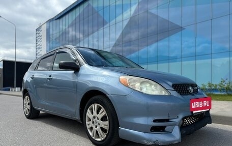 Toyota Matrix, 2003 год, 670 000 рублей, 4 фотография