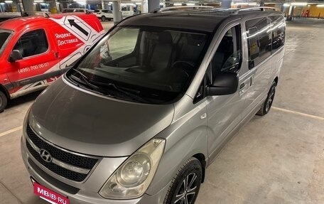 Hyundai H-1 II рестайлинг, 2011 год, 1 650 000 рублей, 5 фотография