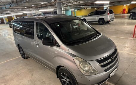 Hyundai H-1 II рестайлинг, 2011 год, 1 650 000 рублей, 27 фотография