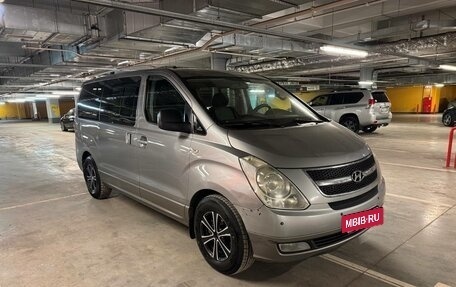Hyundai H-1 II рестайлинг, 2011 год, 1 650 000 рублей, 35 фотография