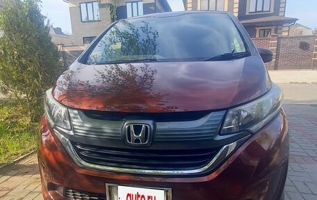 Honda Freed II, 2017 год, 1 700 000 рублей, 4 фотография