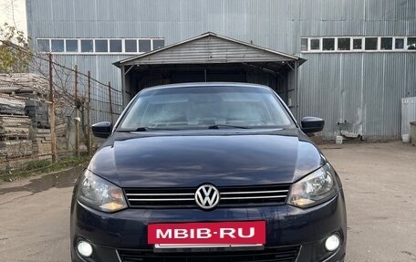 Volkswagen Polo VI (EU Market), 2012 год, 850 000 рублей, 2 фотография