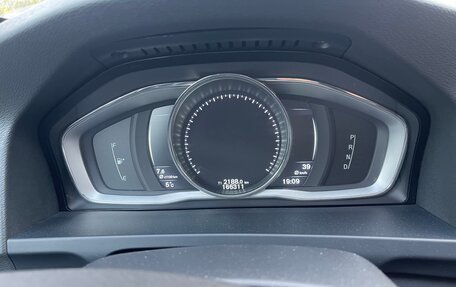 Volvo V60 Cross Country II, 2015 год, 2 500 000 рублей, 15 фотография