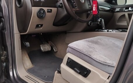 Volkswagen Touareg III, 2007 год, 1 700 000 рублей, 29 фотография