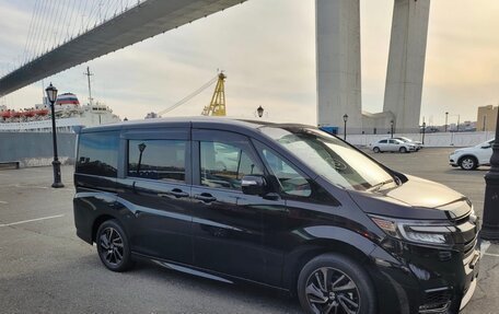 Honda Stepwgn IV, 2019 год, 2 999 000 рублей, 2 фотография