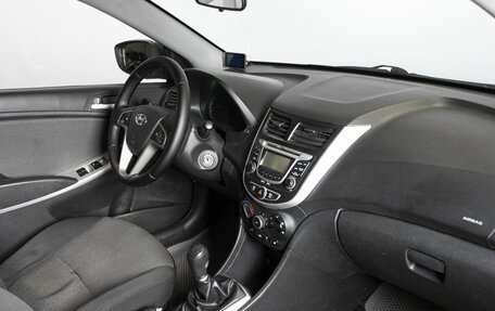 Hyundai Solaris II рестайлинг, 2011 год, 650 000 рублей, 5 фотография