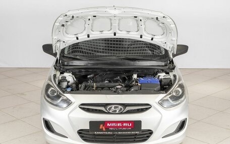 Hyundai Solaris II рестайлинг, 2011 год, 650 000 рублей, 13 фотография