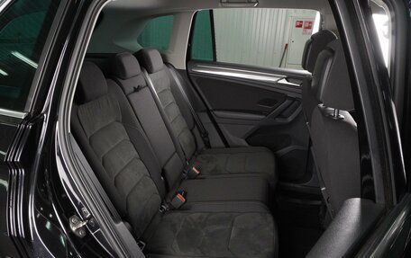Volkswagen Tiguan II, 2019 год, 2 459 000 рублей, 7 фотография