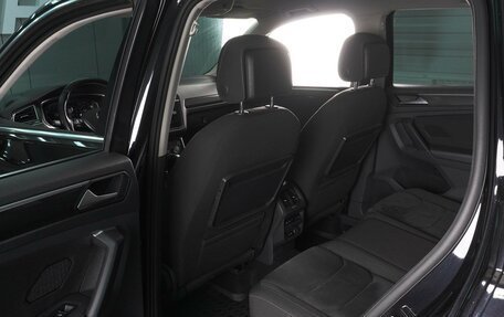 Volkswagen Tiguan II, 2019 год, 2 459 000 рублей, 11 фотография
