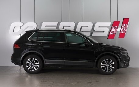 Volkswagen Tiguan II, 2019 год, 2 459 000 рублей, 5 фотография