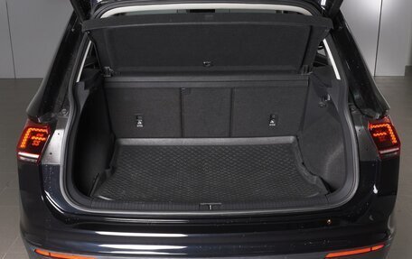 Volkswagen Tiguan II, 2019 год, 2 459 000 рублей, 19 фотография