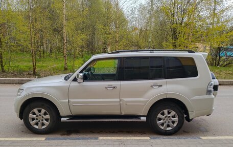 Mitsubishi Pajero IV, 2021 год, 4 200 000 рублей, 2 фотография