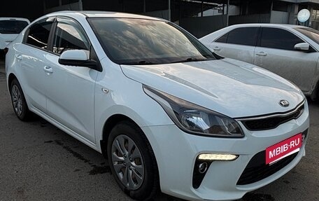 KIA Rio IV, 2020 год, 1 370 000 рублей, 2 фотография