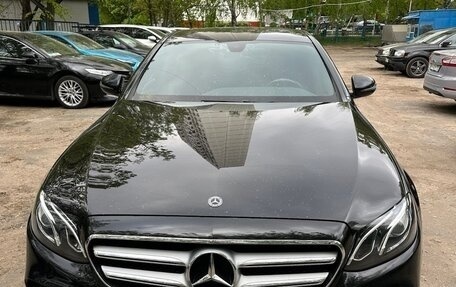 Mercedes-Benz E-Класс, 2018 год, 3 900 000 рублей, 3 фотография