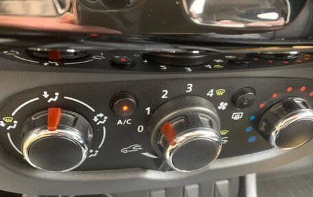 Renault Duster I рестайлинг, 2015 год, 1 000 000 рублей, 17 фотография