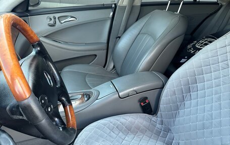 Mercedes-Benz CLS, 2007 год, 900 000 рублей, 14 фотография
