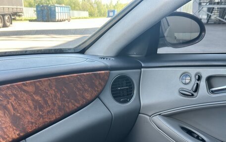 Mercedes-Benz CLS, 2007 год, 900 000 рублей, 19 фотография