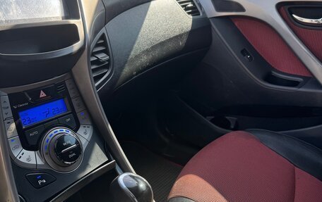 Hyundai Elantra V, 2012 год, 830 000 рублей, 20 фотография