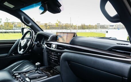 Lexus LX III, 2018 год, 6 990 000 рублей, 11 фотография