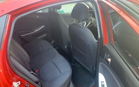 Hyundai Solaris II рестайлинг, 2012 год, 800 000 рублей, 8 фотография