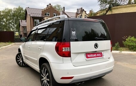 Skoda Yeti I рестайлинг, 2015 год, 1 750 000 рублей, 6 фотография
