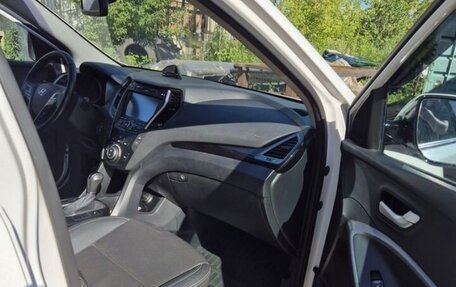 Hyundai Santa Fe III рестайлинг, 2013 год, 1 690 000 рублей, 2 фотография