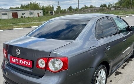 Volkswagen Jetta VI, 2007 год, 460 000 рублей, 4 фотография