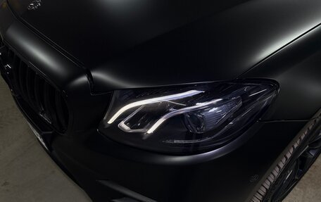 Mercedes-Benz E-Класс, 2018 год, 3 600 000 рублей, 4 фотография
