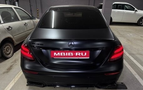 Mercedes-Benz E-Класс, 2018 год, 3 600 000 рублей, 9 фотография