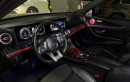 Mercedes-Benz E-Класс, 2018 год, 3 600 000 рублей, 16 фотография