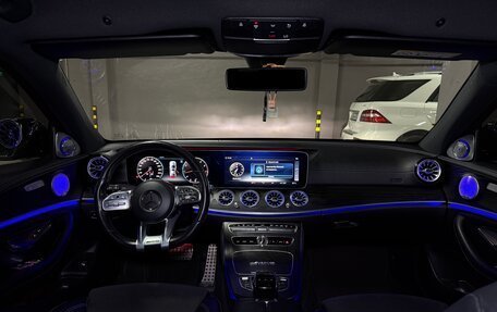 Mercedes-Benz E-Класс, 2018 год, 3 600 000 рублей, 20 фотография