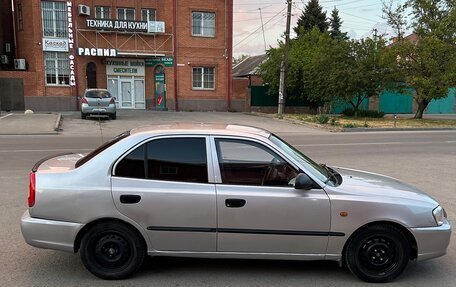 Hyundai Accent II, 2005 год, 330 000 рублей, 3 фотография