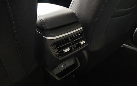 Geely Emgrand, 2024 год, 2 099 990 рублей, 9 фотография