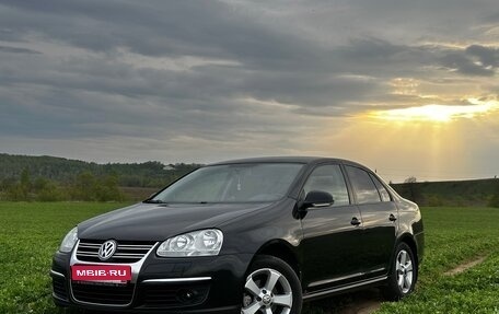 Volkswagen Jetta VI, 2010 год, 720 000 рублей, 1 фотография