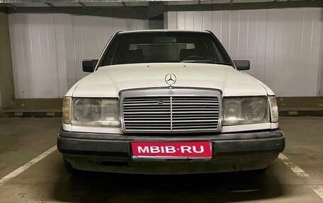 Mercedes-Benz E-Класс, 1992 год, 240 000 рублей, 1 фотография